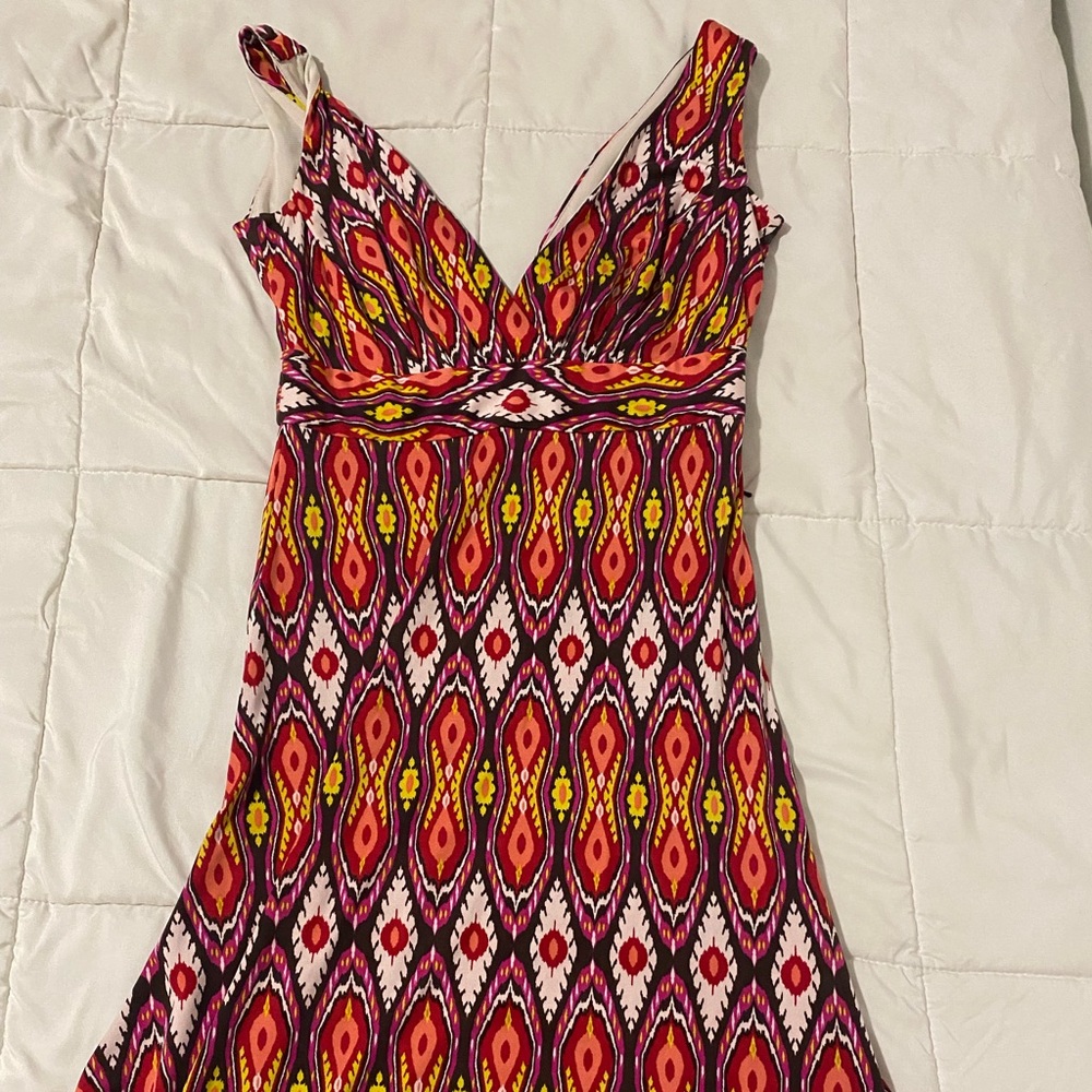 Cute printed summer dress.